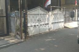 Ready to Use! Luxury House LT 140m2 Desain Elegan di Jelambar Ready to Use! Luxury House LT 140m2 Desain Elegan di Jelambar