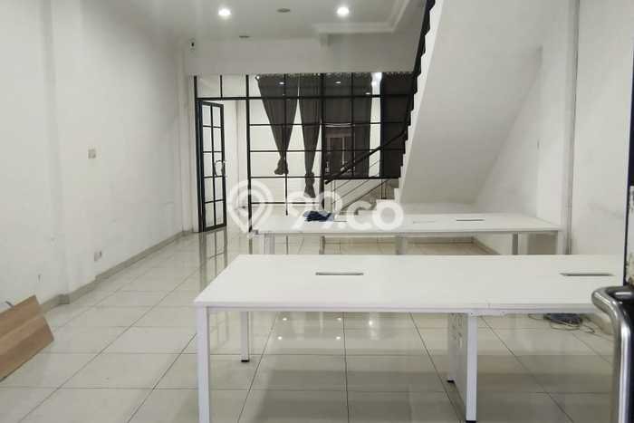 Disewakan Ruko di Kawasan Ramai Pluit Luas 300m2 Disewakan Ruko di Kawasan Ramai Pluit Luas 300m2