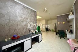 Disewakan! Rumah 2 Kamar Tidur &
3 Kamar Mandi di Duri Kepa, Jakarta Barat Disewakan! Rumah 2 Kamar Tidur &
3 Kamar Mandi di Duri Kepa, Jakarta Barat
