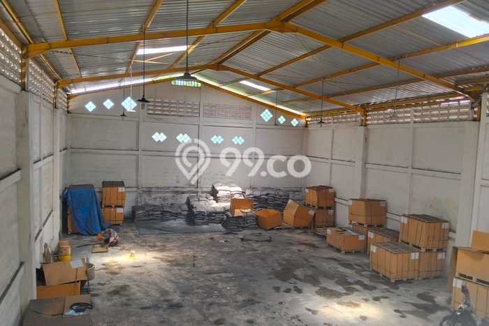 Gudang Dijual di Sidoarjo LT 3012m2, LB 2500m2 untuk Investasi Gudang Dijual di Sidoarjo LT 3012m2, LB 2500m2 untuk Investasi