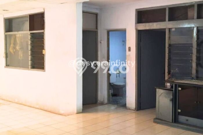 Jual Rumah Mewah Elegan Dengan View Cantik di Slipi, Jakarta Barat Jual Rumah Mewah Elegan Dengan View Cantik di Slipi, Jakarta Barat