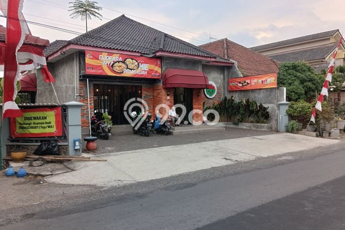 Komersial For Rent di Malang Kota, Luas 150m2m², Area Potensial Komersial For Rent di Malang Kota, Luas 150m2m², Area Potensial