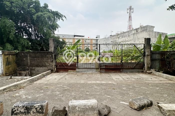 Tanah Kavling Dijual di Jakarta Selatan dengan Spesifikasi 2460m2 Tanah Kavling Dijual di Jakarta Selatan dengan Spesifikasi 2460m2
