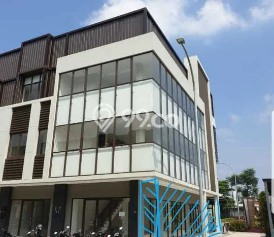 For Rent Ruko Strategis di BSD, Luas 104m², Area Bisnis For Rent Ruko Strategis di BSD, Luas 104m², Area Bisnis