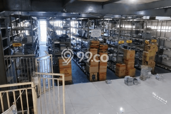 Ruko Bagus Dijual LB 820m2 Lokasi Strategis Surabaya Area Cocok untuk Bisnis Ruko Bagus Dijual LB 820m2 Lokasi Strategis Surabaya Area Cocok untuk Bisnis