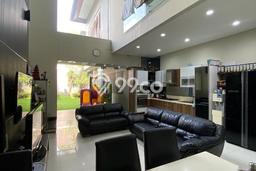 Rumah Luxury Modern Tanpa Renovasi di Setra Sari Bandung Rumah Luxury Modern Tanpa Renovasi di Setra Sari Bandung