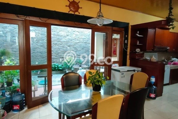 Hunian Elit LB 200m2 Siap Pakai Desain Elegan di Pajajaran, Bandung Hunian Elit LB 200m2 Siap Pakai Desain Elegan di Pajajaran, Bandung
