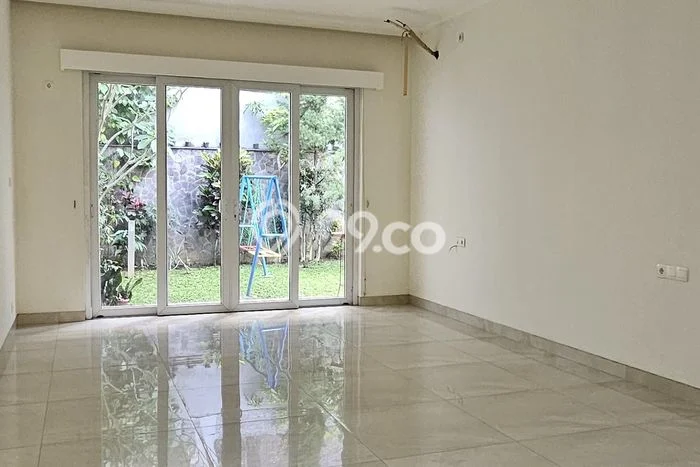 Rumah Eksklusif Dijual LT 476m2 di Sukasari, Bandung Rumah Eksklusif Dijual LT 476m2 di Sukasari, Bandung