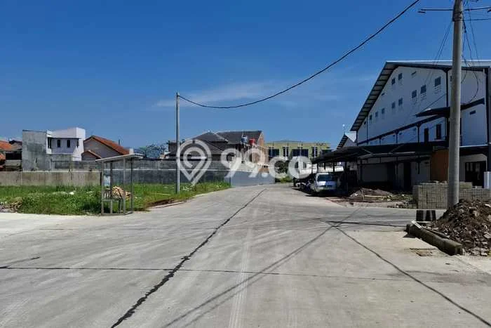 Unit Gudang disewakan di Katapang Bandung dengan LT 1237m2 / LB 998m2 Unit Gudang disewakan di Katapang Bandung dengan LT 1237m2 / LB 998m2