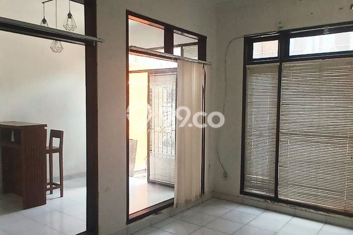 Unit Kantor Dijual di Denpasar LT 250m2 & LB 200m2 Unit Kantor Dijual di Denpasar LT 250m2 & LB 200m2