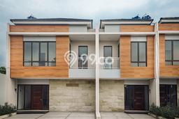 For Sale Rumah 3 Kamar Lokasi Ideal Bagus dan Strategis di Jagakarsa For Sale Rumah 3 Kamar Lokasi Ideal Bagus dan Strategis di Jagakarsa