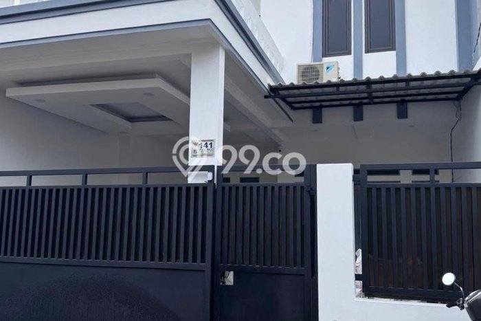 Siap Huni Hunian Elit 5 Kamar di Kebon Jeruk Dekat ke Mana Saja Siap Huni Hunian Elit 5 Kamar di Kebon Jeruk Dekat ke Mana Saja