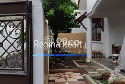 Rumah Siap Huni di Cilandak, Jakarta Selatan, LT 261m² Bangunan 350m² Rumah Siap Huni di Cilandak, Jakarta Selatan, LT 261m² Bangunan 350m²