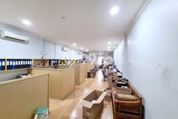 FOR SALE! Ruko di Senen Jakarta Pusat, LT 100m2, LB 350m2 FOR SALE! Ruko di Senen Jakarta Pusat, LT 100m2, LB 350m2