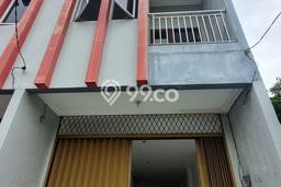 Ruko Dijual di Jakarta Barat LT 48m2 & LB 200m2 Lokasi Terbaik! Ruko Dijual di Jakarta Barat LT 48m2 & LB 200m2 Lokasi Terbaik!