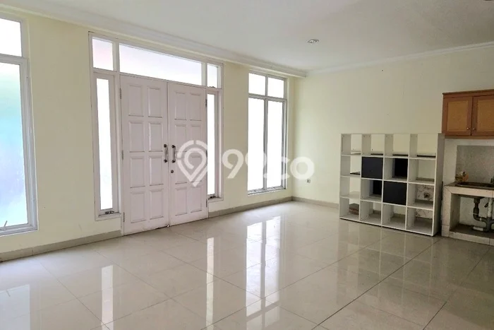 Hunian Elit LB 350m2 Siap Pakai Desain Elegan di Pluit, Jakarta Utara Hunian Elit LB 350m2 Siap Pakai Desain Elegan di Pluit, Jakarta Utara