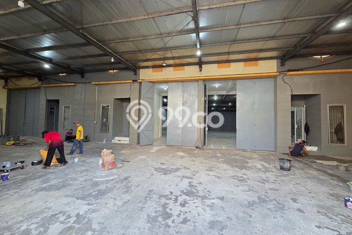 Gudang Dijual di Jakarta Utara LT 891m2 & LB 1800m2 Lokasi Terbaik! Gudang Dijual di Jakarta Utara LT 891m2 & LB 1800m2 Lokasi Terbaik!