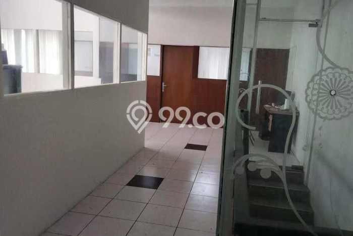 KAWASAN BISNIS! Ruko di Graha Raya, Luas 200m2m², Lokasi Premium KAWASAN BISNIS! Ruko di Graha Raya, Luas 200m2m², Lokasi Premium