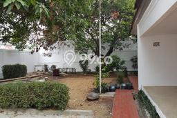 Rumah Elit Modern Tanpa Renovasi di Lebak Bulus Jakarta Selatan Rumah Elit Modern Tanpa Renovasi di Lebak Bulus Jakarta Selatan