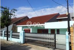 Rumah Elit Modern Siap Huni di Petukangan Jakarta Selatan Rumah Elit Modern Siap Huni di Petukangan Jakarta Selatan
