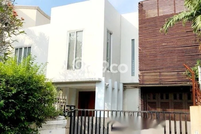 For Sale! Premium House LT 358m2 Desain Modern di Senopati For Sale! Premium House LT 358m2 Desain Modern di Senopati