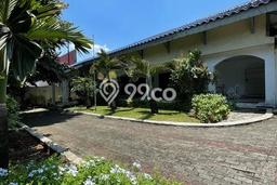 Jual Rumah Mewah Megah Dengan View Eksklusif di Petukangan, Jakarta Selatan Jual Rumah Mewah Megah Dengan View Eksklusif di Petukangan, Jakarta Selatan