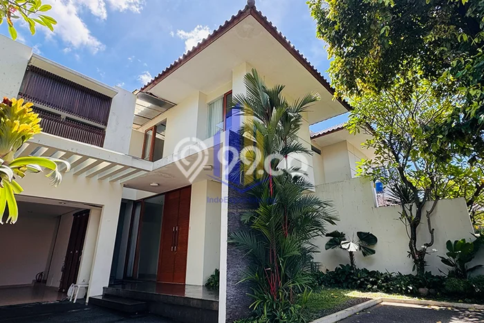 Rumah Kontrakan Jakarta Selatan LT 584m2 LB 600m2 Area Kemang Rumah Kontrakan Jakarta Selatan LT 584m2 LB 600m2 Area Kemang