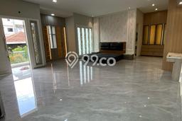 Jual Rumah Mewah Elegan Dengan View Cantik di Green Ville, Jakarta Barat Jual Rumah Mewah Elegan Dengan View Cantik di Green Ville, Jakarta Barat