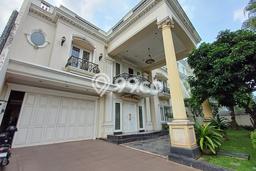 Rumah Elit Modern Tanpa Renovasi di Intercon Jakarta Barat Rumah Elit Modern Tanpa Renovasi di Intercon Jakarta Barat