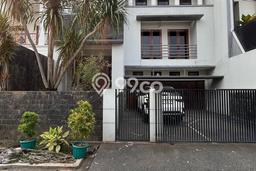 For Sale! Premium House LT 250m2 Desain Elegan di Meruya For Sale! Premium House LT 250m2 Desain Elegan di Meruya