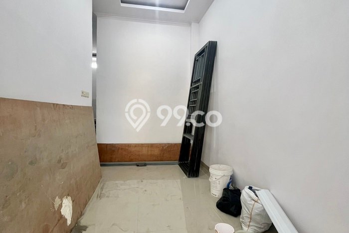Dijual Rumah 3 Kamar Lokasi Ideal Bagus dan Strategis di Cipondoh Dijual Rumah 3 Kamar Lokasi Ideal Bagus dan Strategis di Cipondoh