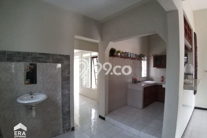 Jual Rumah Favorit Siap Huni LB 120m2 di Semarang Timur, Semarang Jual Rumah Favorit Siap Huni LB 120m2 di Semarang Timur, Semarang