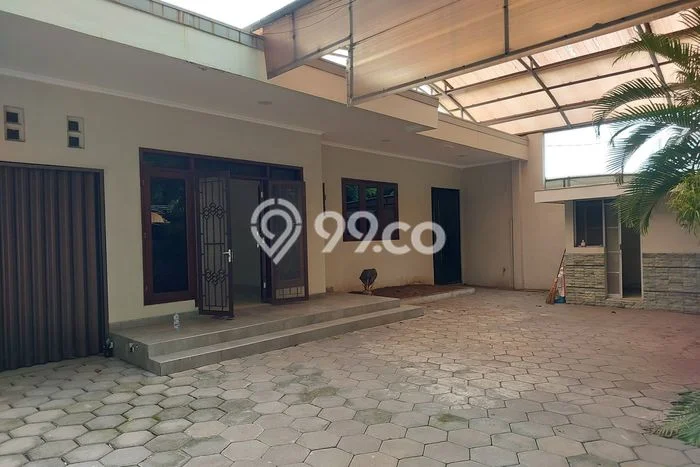 Rumah Cantik Siap Huni Di Semarang Tengah Luas 295m2 Aman Rumah Cantik Siap Huni Di Semarang Tengah Luas 295m2 Aman
