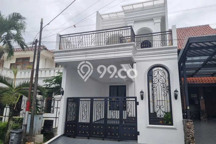 Ready to Use! Luxury House LT 215m2 Desain Elegan di Bintaro Ready to Use! Luxury House LT 215m2 Desain Elegan di Bintaro