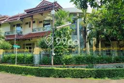 Rumah Luxury Modern Siap Huni di Bintaro Jakarta Selatan Rumah Luxury Modern Siap Huni di Bintaro Jakarta Selatan