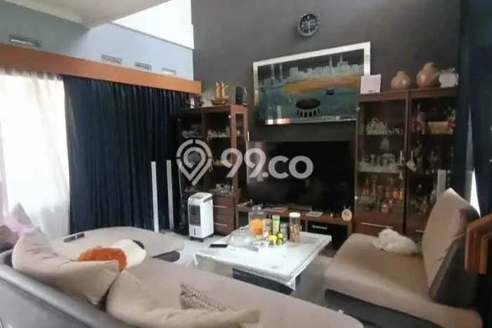 Jual Rumah Eksklusif 4 KT di Buah Batu, Bandung Jual Rumah Eksklusif 4 KT di Buah Batu, Bandung