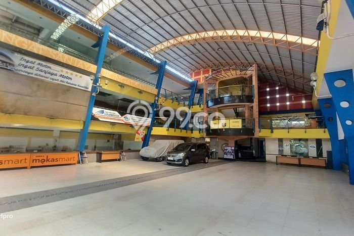 Rumah Mewah LB 1000m2 Siap Huni Desain Elegan di Ciateul, Bandung Rumah Mewah LB 1000m2 Siap Huni Desain Elegan di Ciateul, Bandung