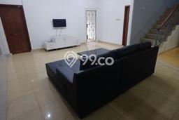 Sewa Rumah Harga Terjangkau di BKR Bandung Punya 4 Kamar Tidur Sewa Rumah Harga Terjangkau di BKR Bandung Punya 4 Kamar Tidur