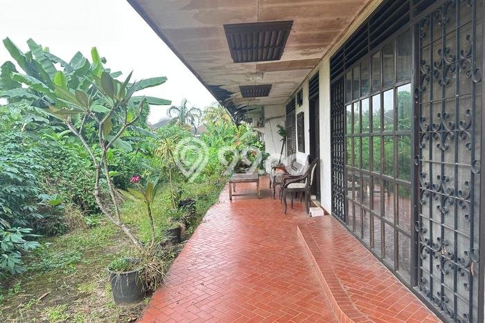 Rumah Murah LT 2619m2 di Pejaten Akses Mudah Rumah Murah LT 2619m2 di Pejaten Akses Mudah