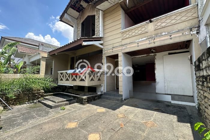 Rumah Elit LB 210m2 Siap Huni Desain Elegan di Pondok Indah, Jakarta Selatan Rumah Elit LB 210m2 Siap Huni Desain Elegan di Pondok Indah, Jakarta Selatan