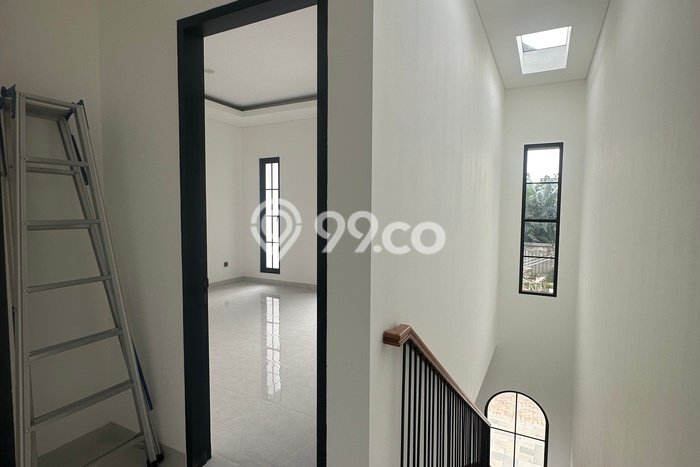 Rumah Strategis Minimalis Lb 114m2 di Cinere, Depok Rumah Strategis Minimalis Lb 114m2 di Cinere, Depok