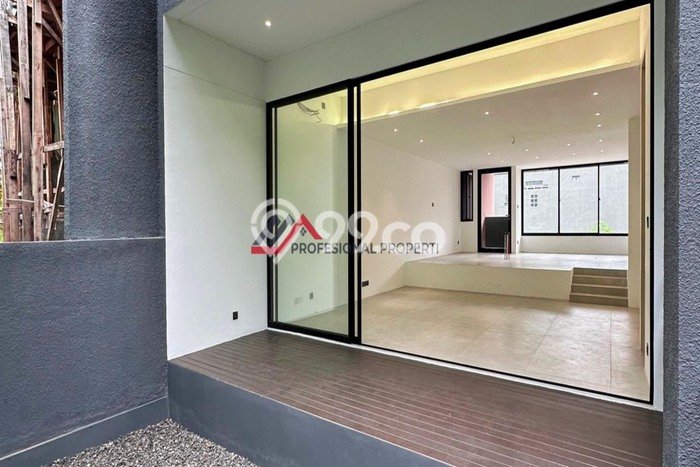 Rumah Luxury Modern Tanpa Renovasi di Ampera Jakarta Selatan Rumah Luxury Modern Tanpa Renovasi di Ampera Jakarta Selatan