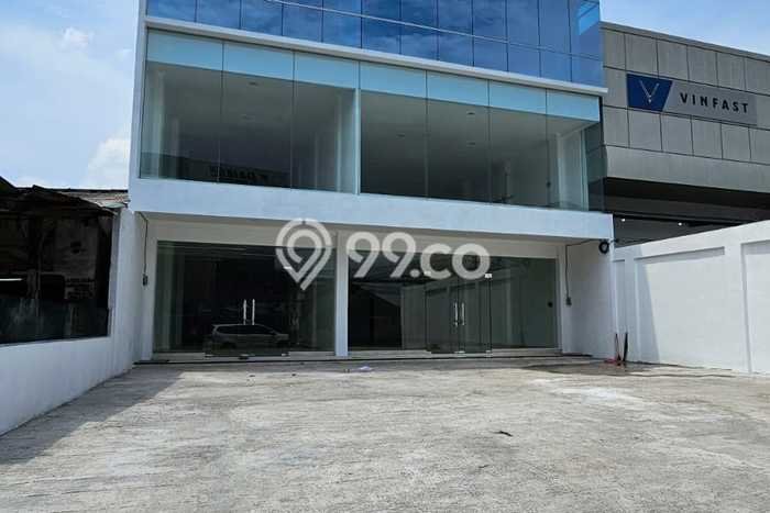 POTENSI BESAR! Ruko Kawasan , Luas 268m2m², Area Komersial POTENSI BESAR! Ruko Kawasan , Luas 268m2m², Area Komersial