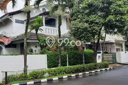 Rumah Terawat area Bintaro, Tangerang Selatan, Luas Tanah 222m², Luas Bangunan 234m² Rumah Terawat area Bintaro, Tangerang Selatan, Luas Tanah 222m², Luas Bangunan 234m²