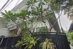Rumah Siap Huni lokasi Tanah Abang, Jakarta Pusat, Luas 132m² LB 82m² Rumah Siap Huni lokasi Tanah Abang, Jakarta Pusat, Luas 132m² LB 82m²
