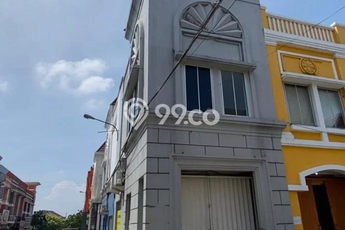 AREA KOMERSIAL! Kantor Disewakan Kawasan Bintaro, Luas 32m², Akses Utama, Ready Bisnis AREA KOMERSIAL! Kantor Disewakan Kawasan Bintaro, Luas 32m², Akses Utama, Ready Bisnis