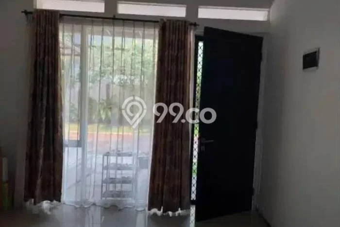 Rumah Luas Asri 3 KT Siap Huni di Bintaro Tangerang Selatan Rumah Luas Asri 3 KT Siap Huni di Bintaro Tangerang Selatan