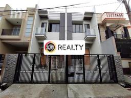 Hunian Nyaman LT 80m2m² Dekat Fasilitas Umum di Kelapa Gading, Jakarta Utara Hunian Nyaman LT 80m2m² Dekat Fasilitas Umum di Kelapa Gading, Jakarta Utara