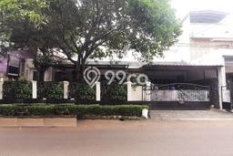 Rumah Elit LB 250m2 Siap Huni Desain Elegan di Bintaro, Tangerang Selatan Rumah Elit LB 250m2 Siap Huni Desain Elegan di Bintaro, Tangerang Selatan
