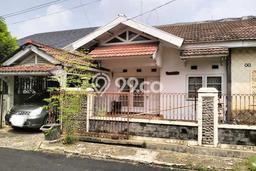 Siap Huni Rumah Mewah 4 Kamar di Pesanggrahan Dekat ke Mana Pun Siap Huni Rumah Mewah 4 Kamar di Pesanggrahan Dekat ke Mana Pun
